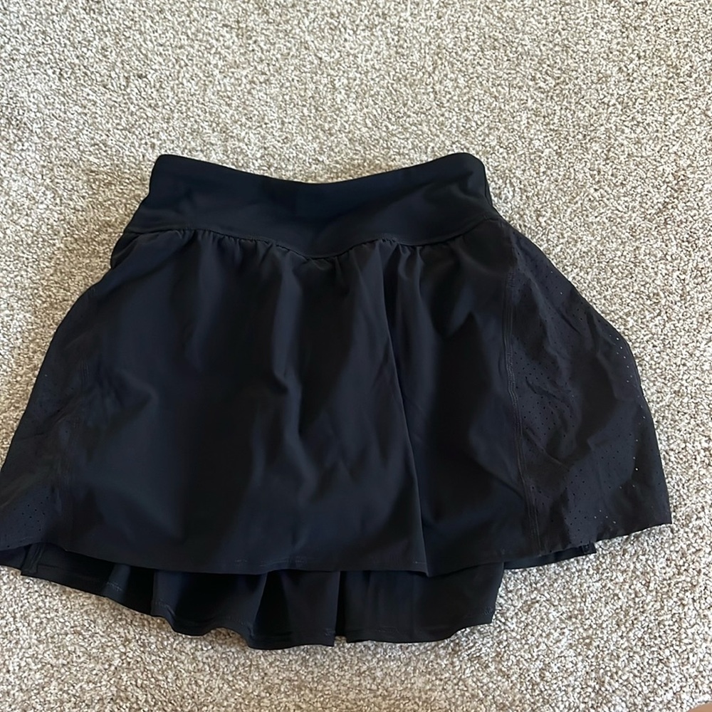 Spanx Black Get Moving 14 inch Skirt